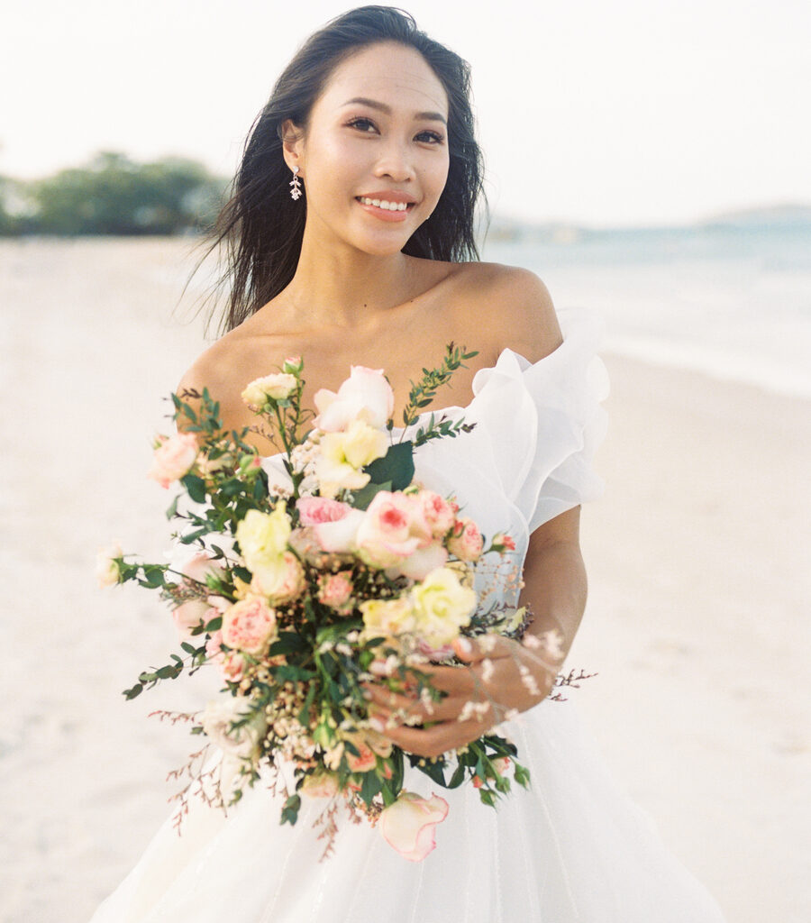 Destination wedding Thailand, full services wedding planner, Wonders & Weddings team, Koh Samui wedding planner, Koh Samui wedding venue, Vana Belle